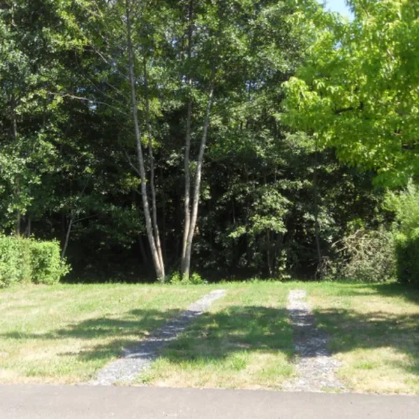 camping-municipal-du-val-de-cere-polminhac-gut2t