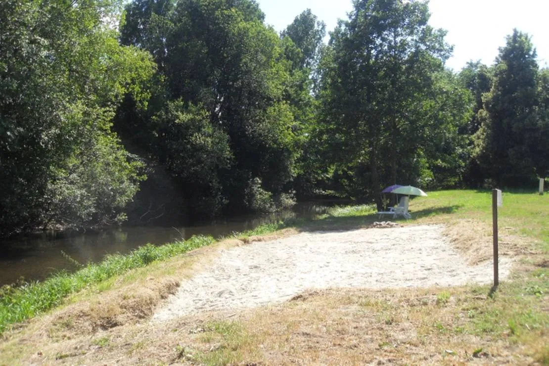 camping-municipal-du-val-de-cere-polminhac-ynjrj