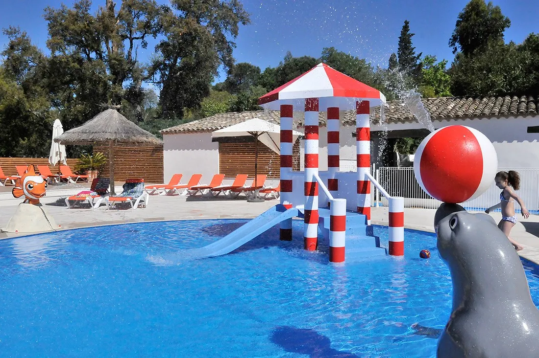 le-domaine-des-naiades-port-grimaud-en-grimaud-eywqw