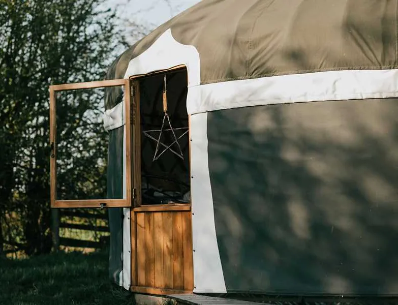 peake39s-retreats-burton-upon-trent-hreku