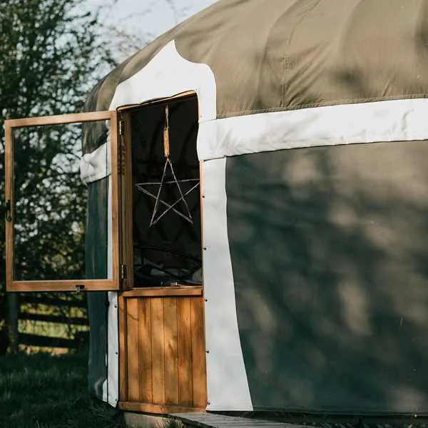 peake39s-retreats-burton-upon-trent-hreku