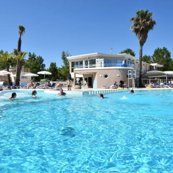 club-le-napoleon-vias-plage-b0ufp