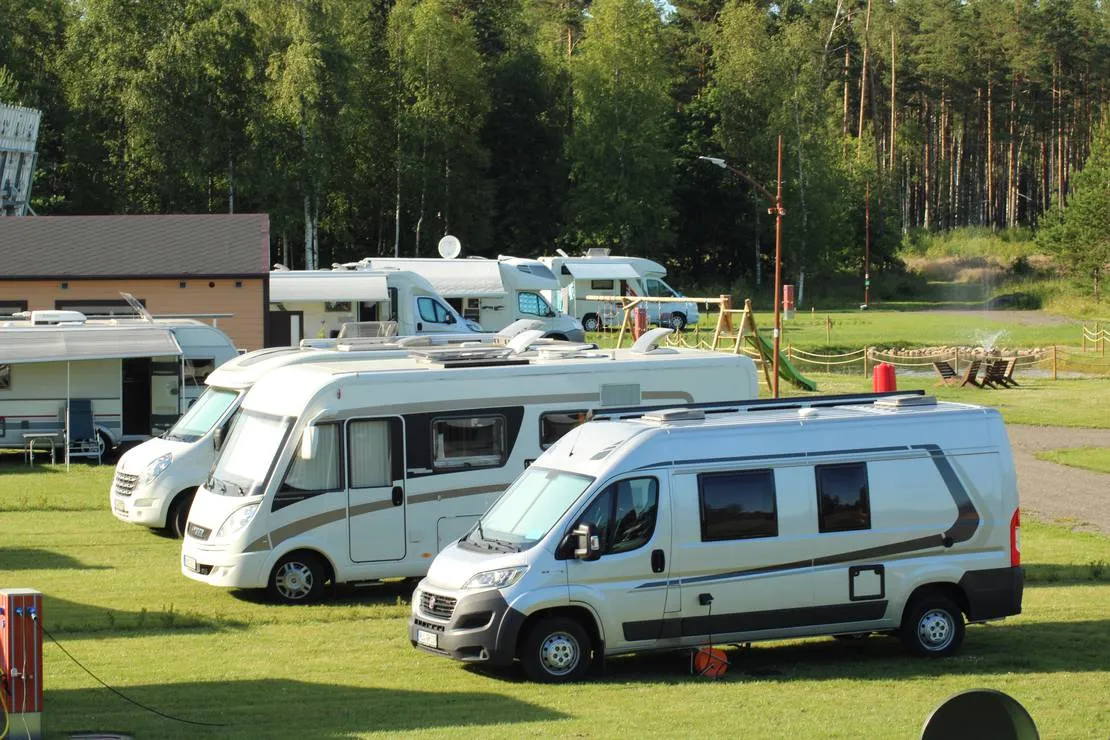 solar-caravan-park-parnu-linn-wubyw