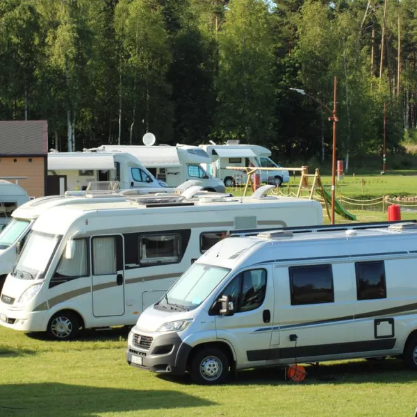 solar-caravan-park-parnu-linn-wubyw