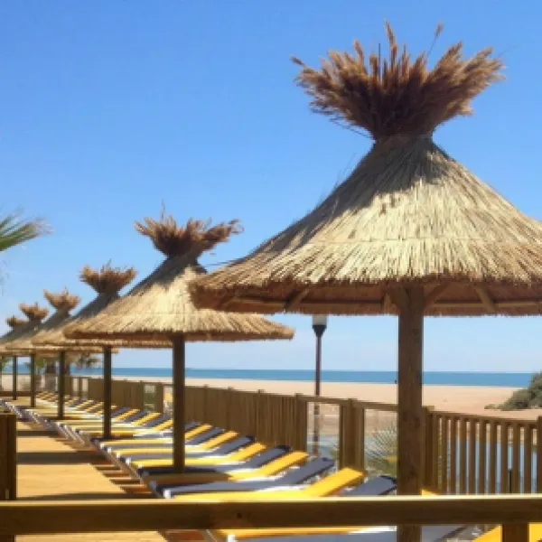 bleu-marine-serignan-plage-hryhq