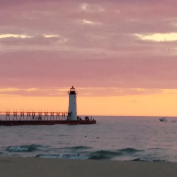 insta-launch-campground-marina-manistee-l6x92