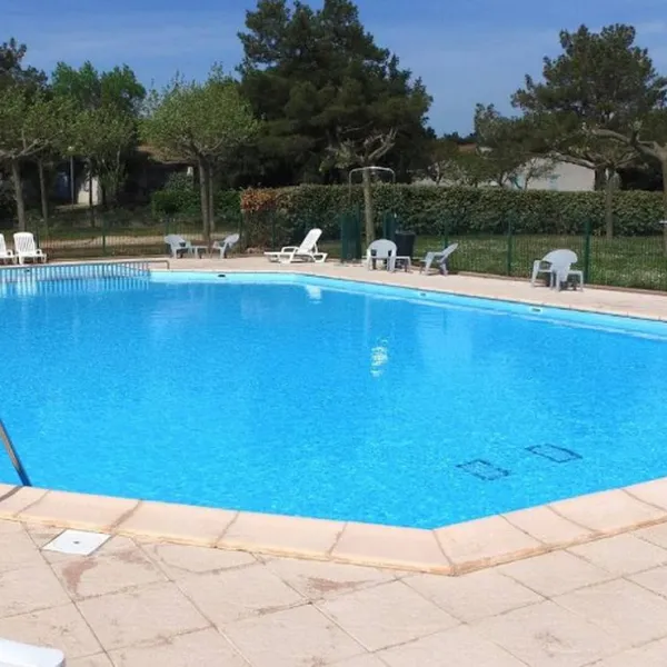 village-club-les-cigales-du-gard-mejannes-le-clap-rve3x