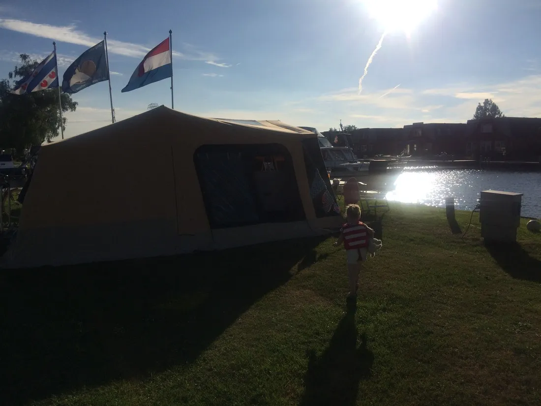 jachthaven-drijfveer-tusken-de-marren-akkrum-dsxfj
