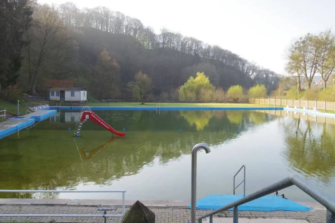 campingplatz-am-waldbad-grillenberg-sangerhausenot-grillenberg-z10r5