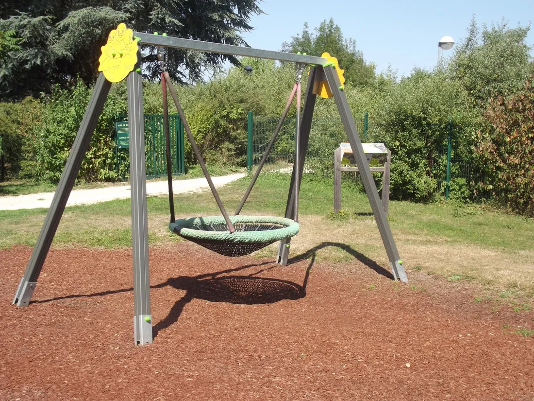 le-nid-du-parc-villars-les-dombes-ivfyk