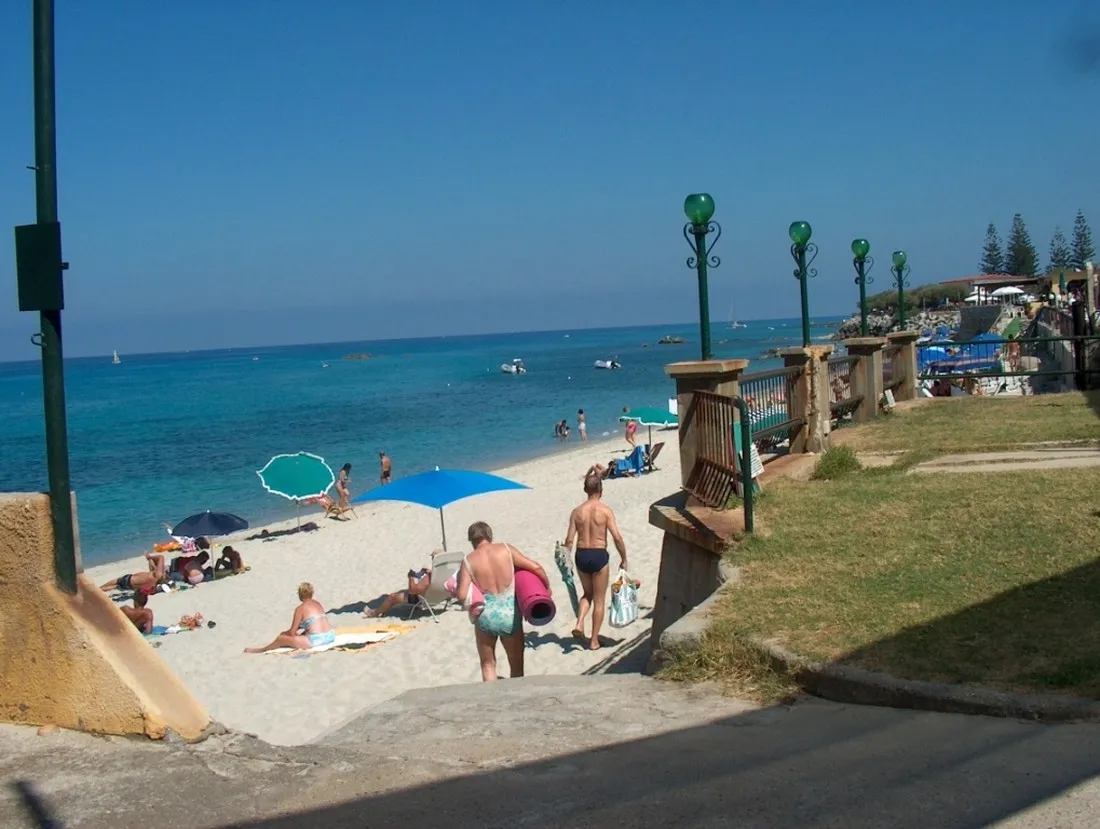 costa-verde-villaggio-san-nicolo-di-ricadi-ll01w