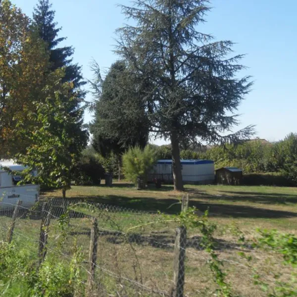 camping-aire-naturelle-de-mont-chardon-oyeu-5lzdx