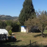 camping-aire-naturelle-de-mont-chardon-oyeu-qucri