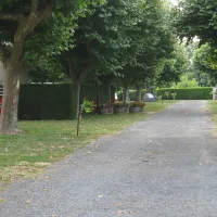 la-pelouse-castillon-la-bataille-qwwwi