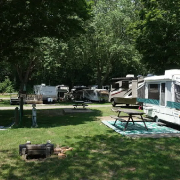 riverdale-farm-campsites-clinton-hkdd3
