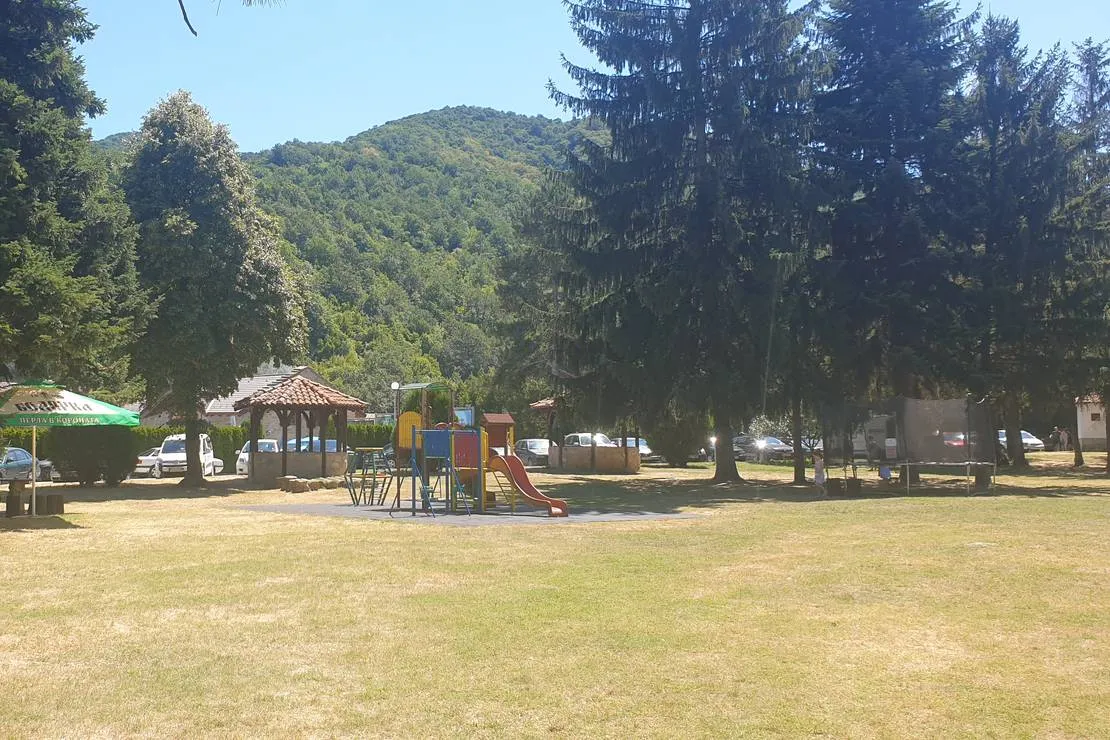 campsite-kapinovski-monastery-velchevo-0fchv