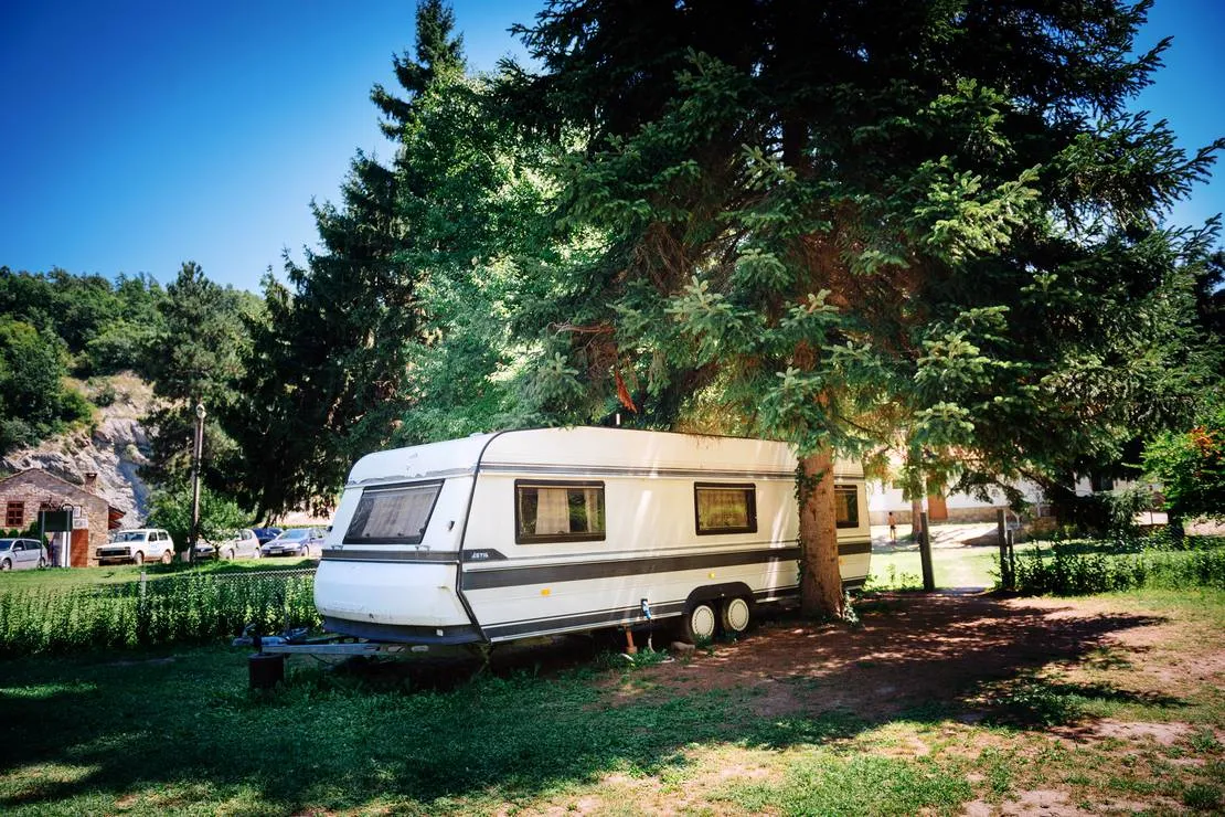 campsite-kapinovski-monastery-velchevo-0rlh3
