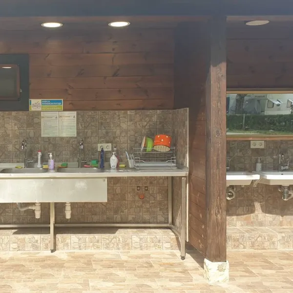 campsite-kapinovski-monastery-velchevo-6cbdl