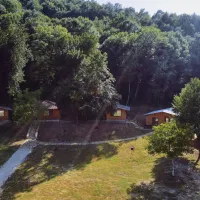 campsite-kapinovski-monastery-velchevo-axutq