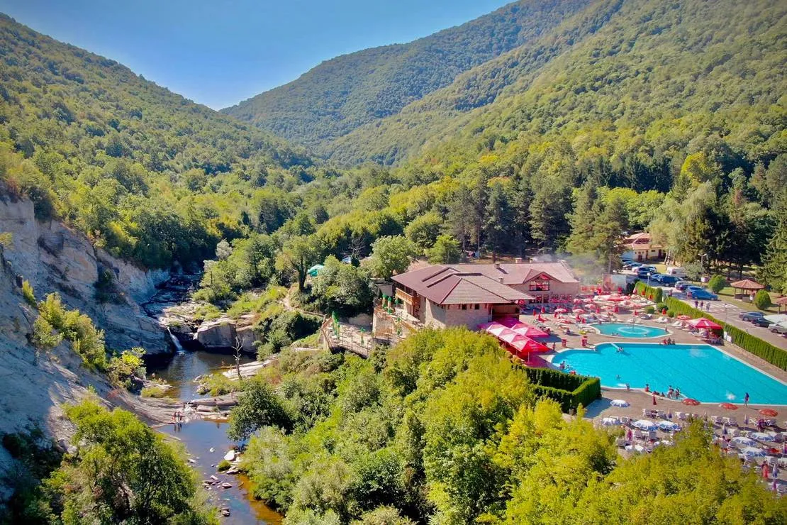 campsite-kapinovski-monastery-velchevo-oqsqt