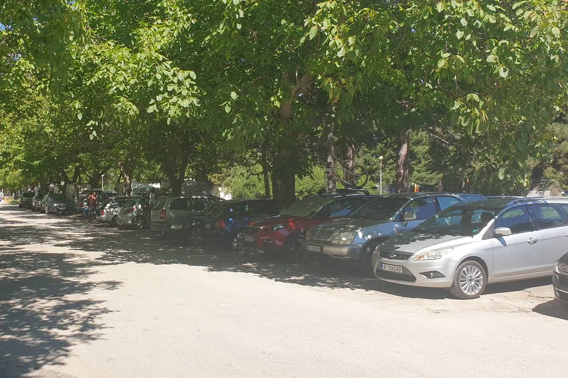 campsite-kapinovski-monastery-velchevo-rt6js