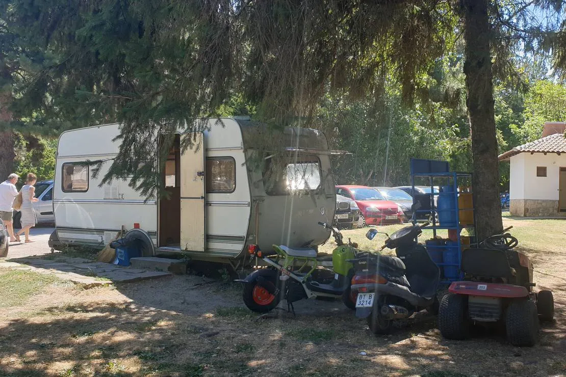 campsite-kapinovski-monastery-velchevo-s1rgq