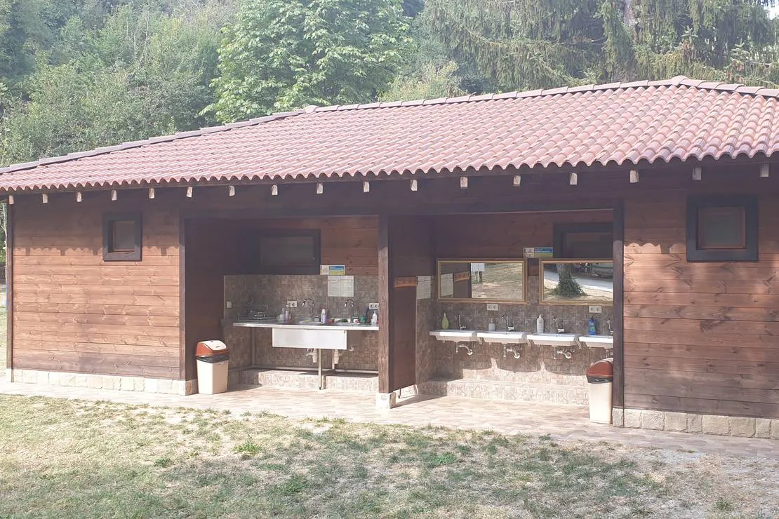 campsite-kapinovski-monastery-velchevo-yafyb
