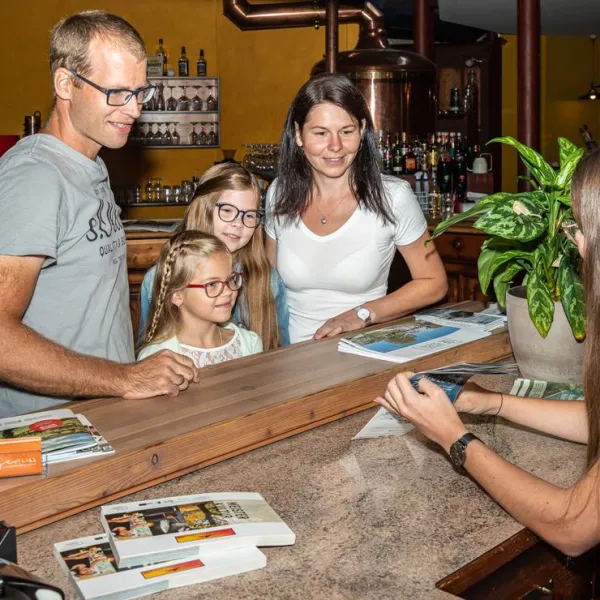 genusscamping-gleichenberg-halle-bad-gleichenberg-cwak7