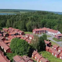 Lövångergården