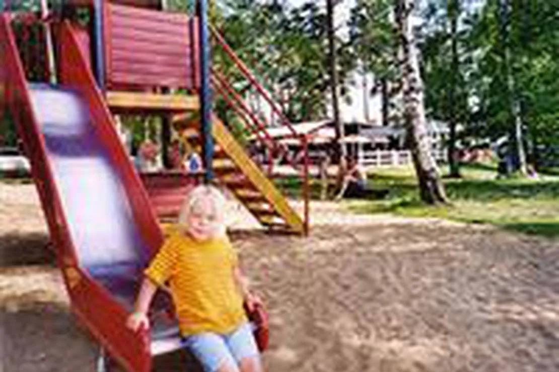 flatenbadets-stugor-camping-hillerstorp-utstz