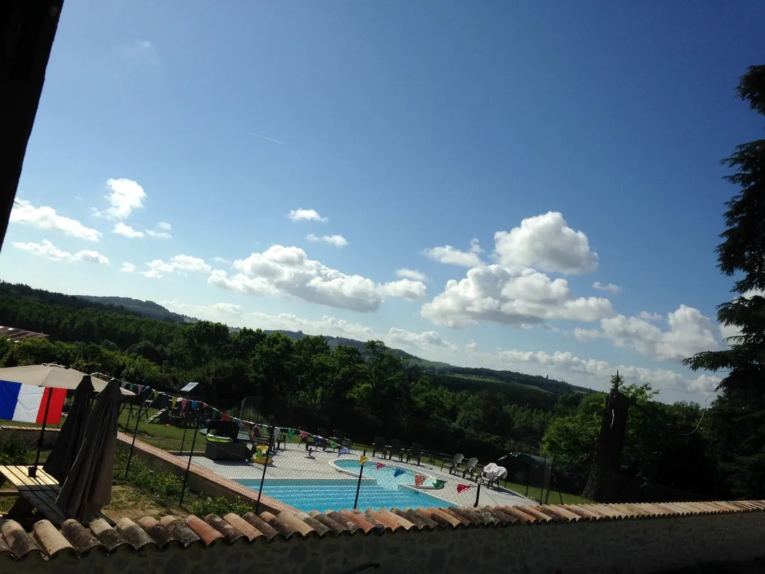 charmant-verteuil-dagenais-iijde