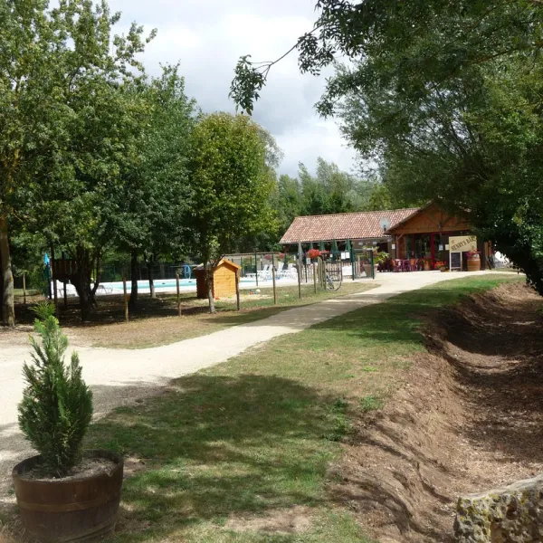 la-vallee-des-vignes-concourson-sur-layon-maine-et-loire-f9bky