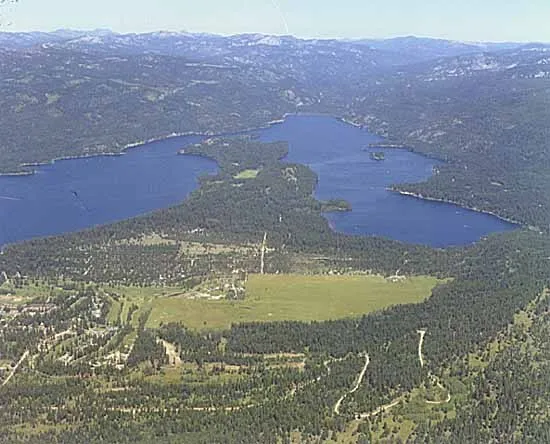 waters-edge-rv-resort-cascade-kapsz
