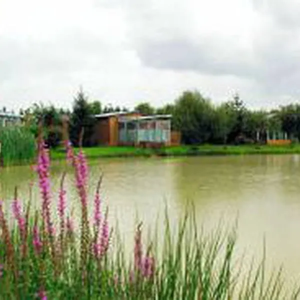 parc-residentiel-les-3-etangs-lion-en-sullias-bpr5w