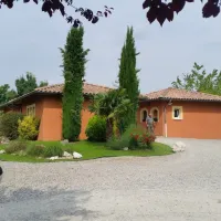 le-soleil-fruite-chateauneuf-sur-isere-drome-5xv1e