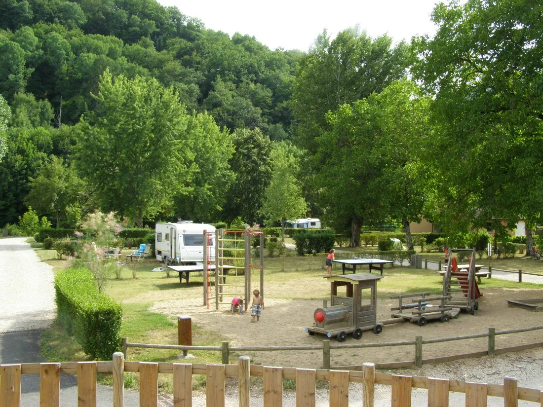 municipal-de-la-vallee-canilhac-mjoyh