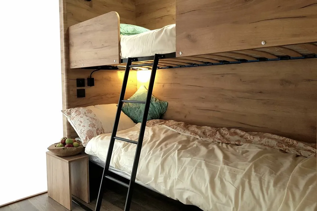 marina-glamping-nova-zivohost-krecovice-lalxp