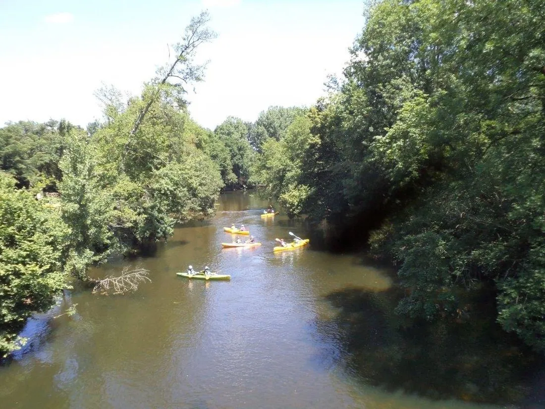 au-fil-de-leau-antonne-et-trigonant-jry5z