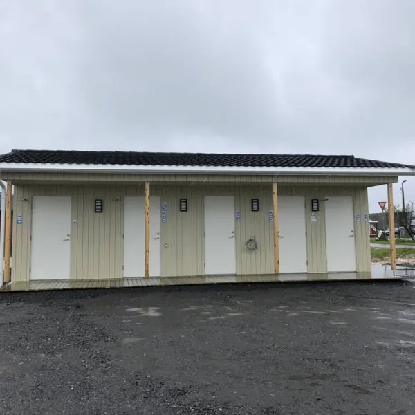 sommaroy-camping-marina-troms-5jqcc