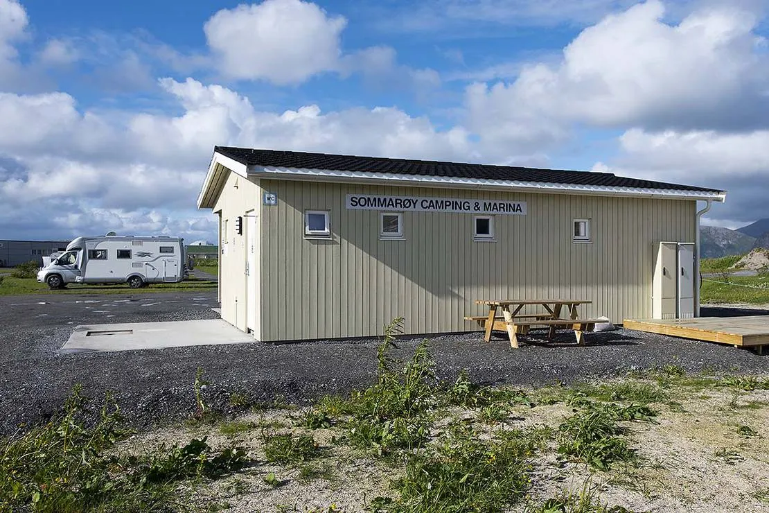 sommaroy-camping-marina-troms-wex82