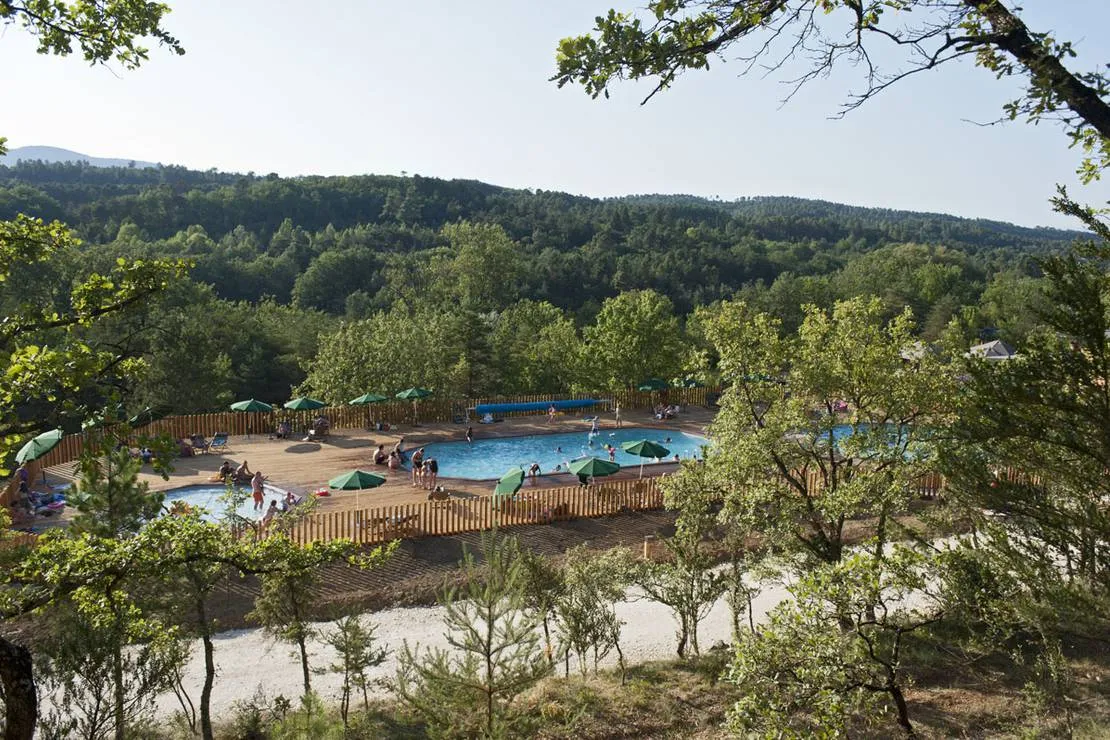 village-huttopia-sud-ardeche-vagnas-yinbu