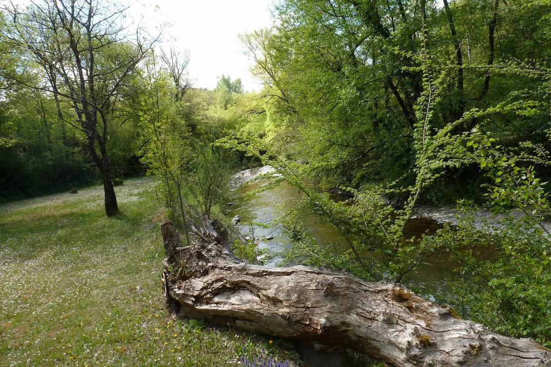 le-camping-moto-montclar-sur-gervanne-htygr