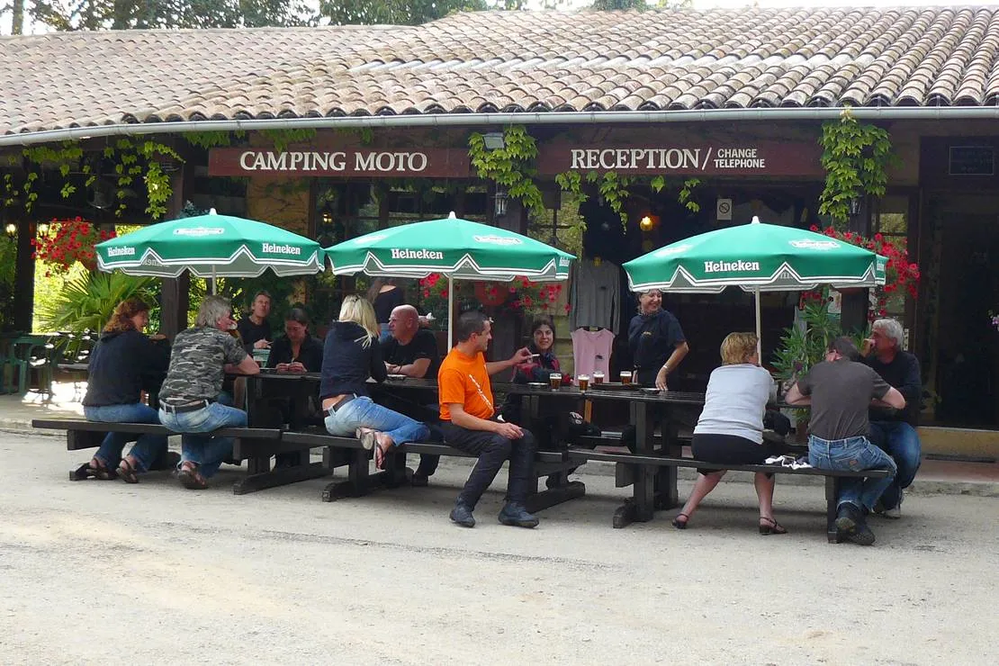 le-camping-moto-montclar-sur-gervanne-jzwhc