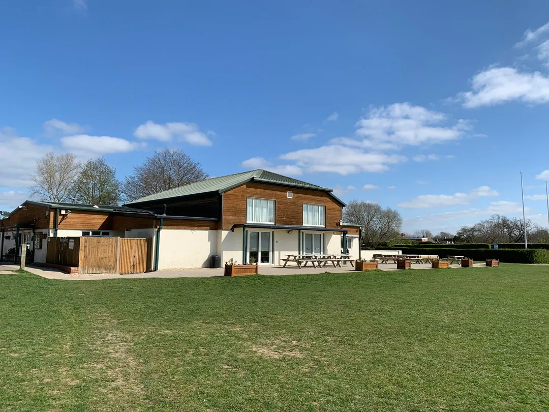 hannah-wales-chichester-ywqnu