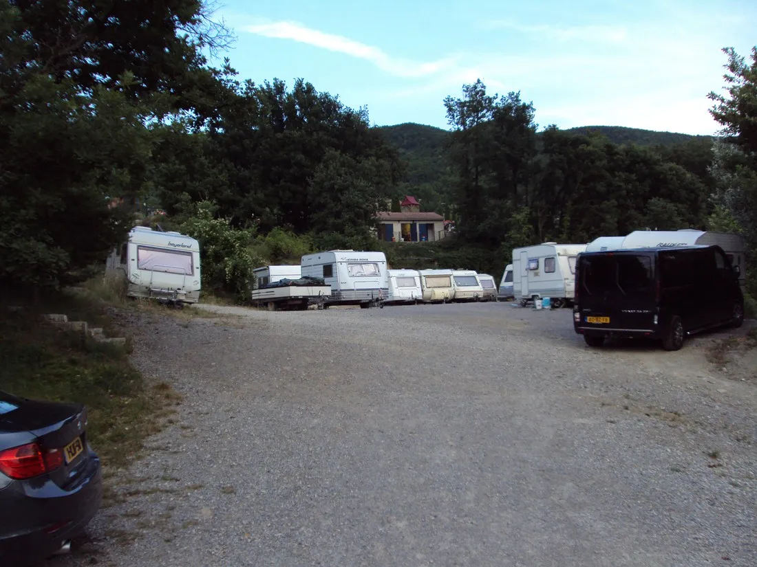 capfun-le-merle-roux-frankrijk-vmw5n