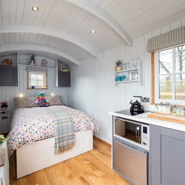 shepherds-crook-hut-macclesfield-3lgu4