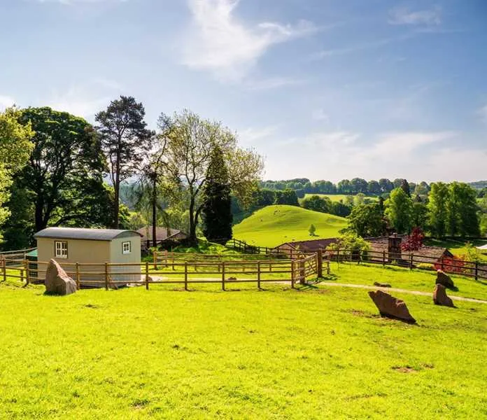 shepherds-crook-hut-macclesfield-pmwjy