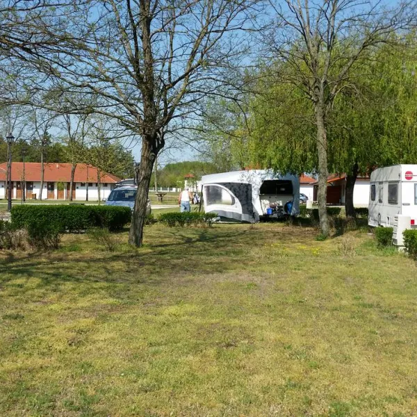 apartmanpark-es-kemping-cegled-cegled-oyapp