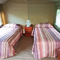 bush-tent-at-waterfall-n11-5okeh