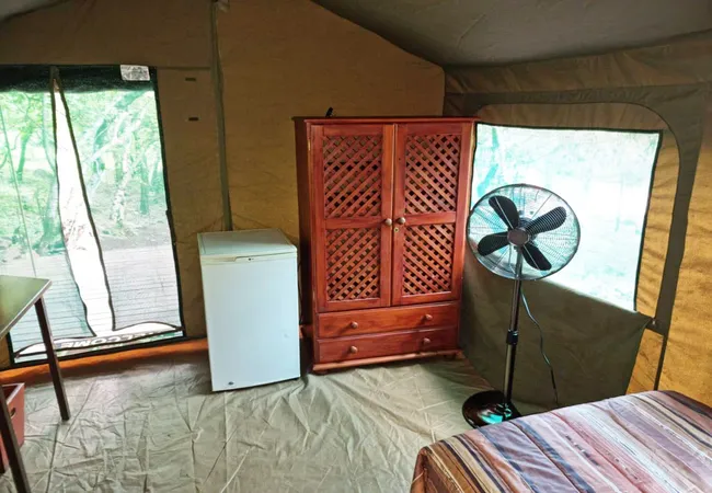 bush-tent-at-waterfall-n11-cvrah